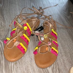Express strapped sandals!
